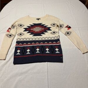 American Eagle Outfitters Cream and Navy Patterned Sweater